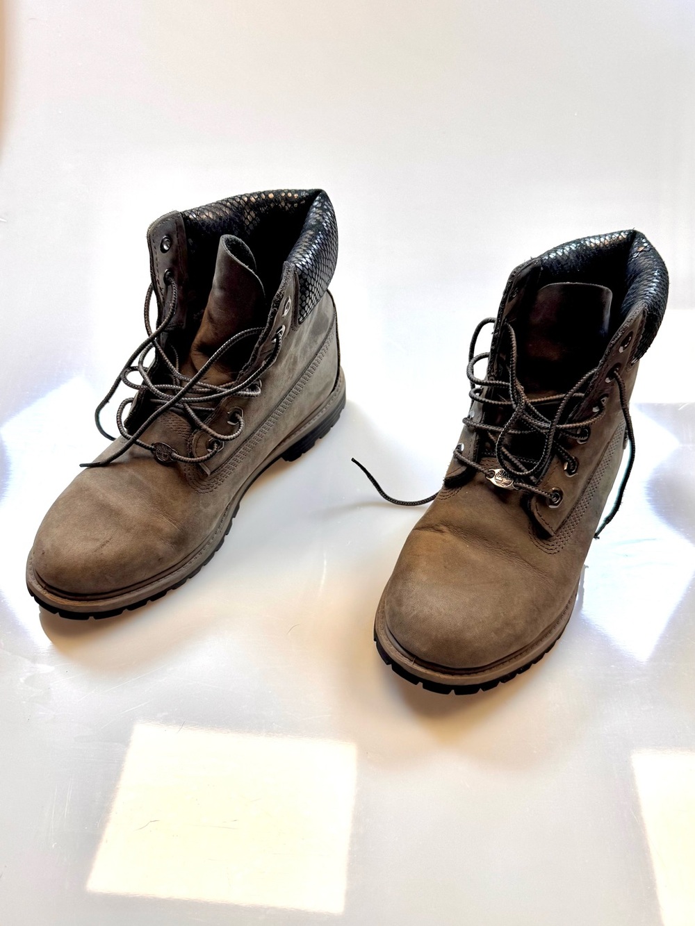 Timberland Premium 6” Waterproof Snake Collar Boots Womens 8 Gray
